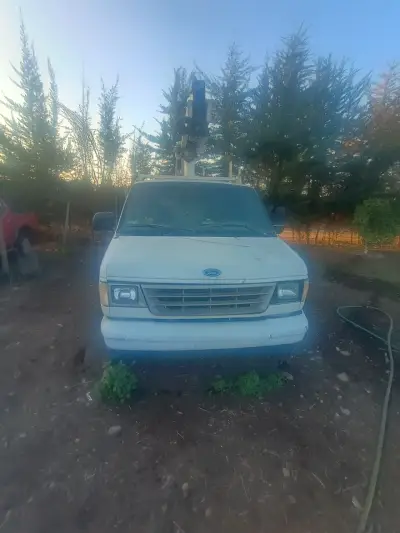 Camioneta con brazo hudraulico - miniatura 2