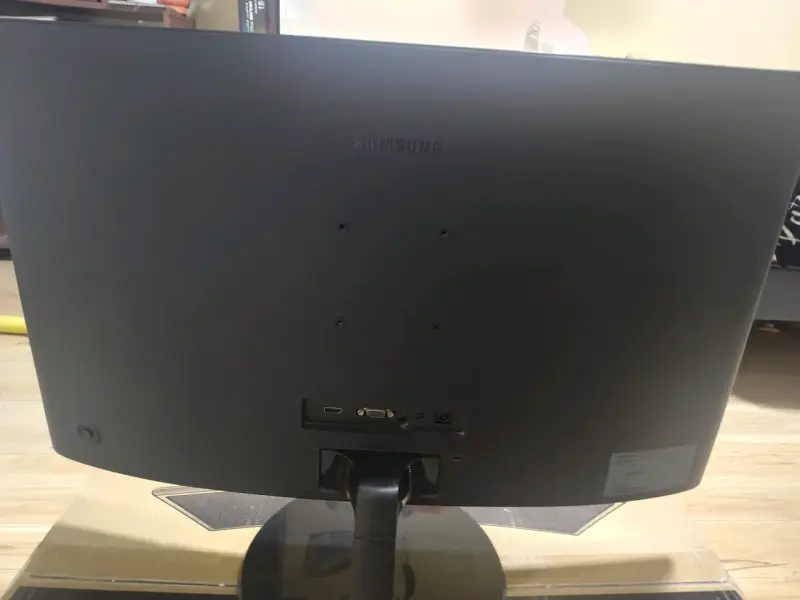 Monitor Samsung curvo 27 pulgada 72hz - 3