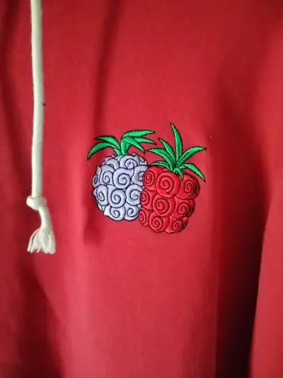 Polerón rojo one piece con capucha y bordado puma - miniatura 2