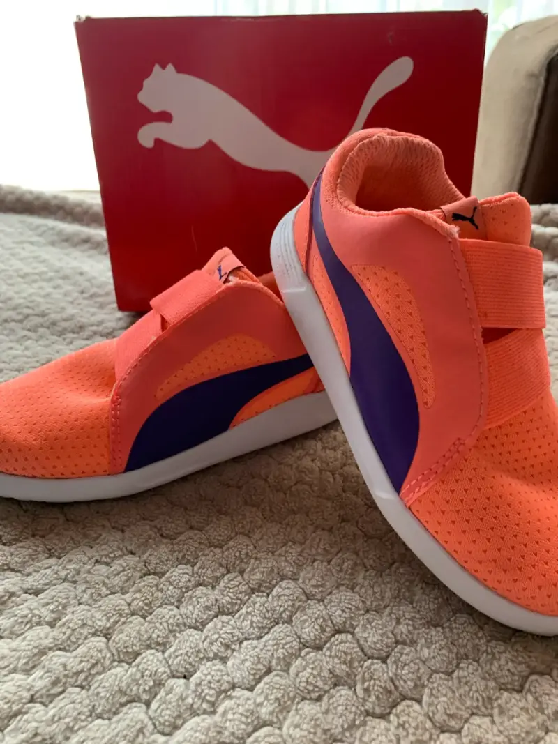 Zapatillas deportivas naranjas Puma infantil - 2
