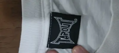 Polera blanca Tapout XL - miniatura 2