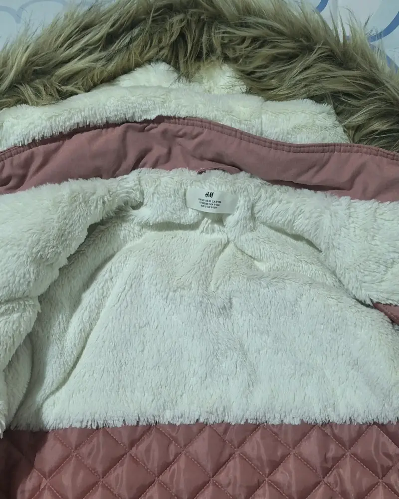 Parka rosada con capucha - 3
