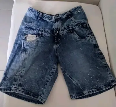 Bermudas de jeans azules con brillantes - miniatura 1