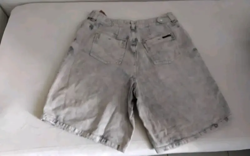 Bermudas de jeans azules con brillantes - 3
