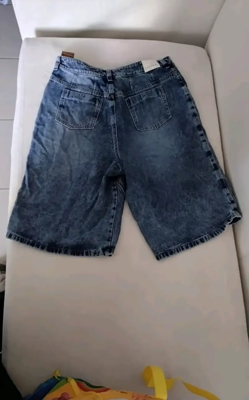 Shorts de mezclilla desgastados - 2