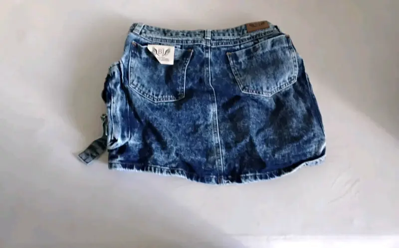 Shorts de mezclilla desgastados - 5