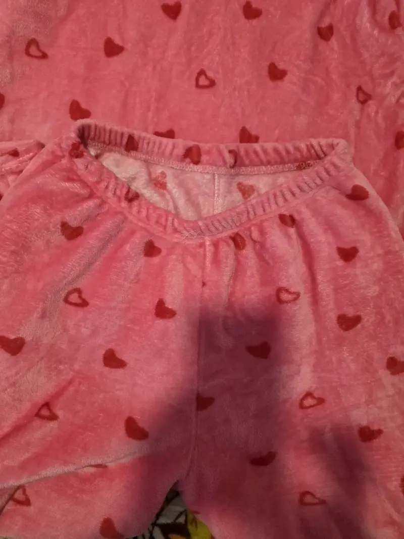 Pijama rosado con corazones - 3