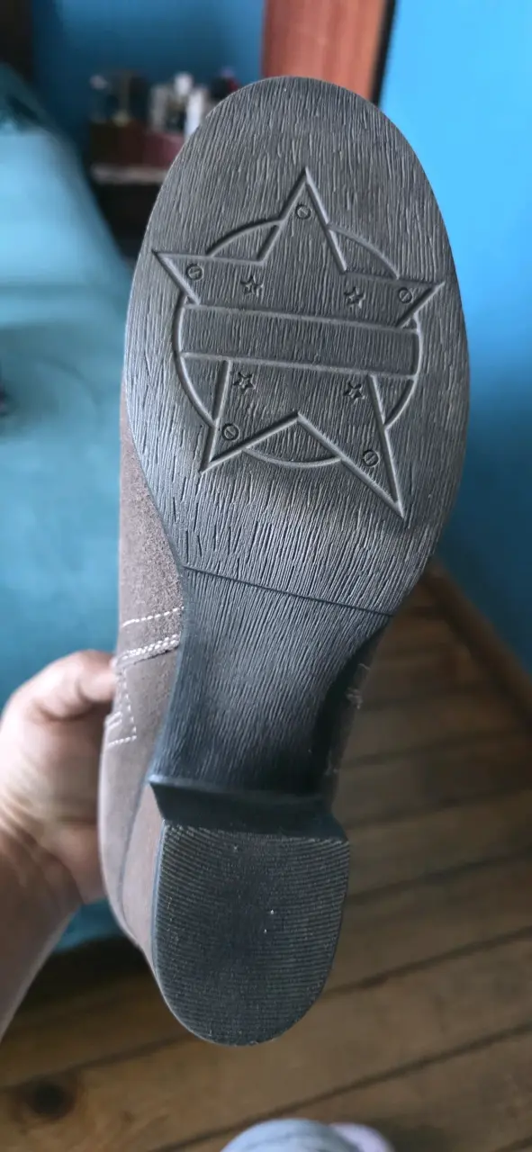 Botines de gamuza café - 4