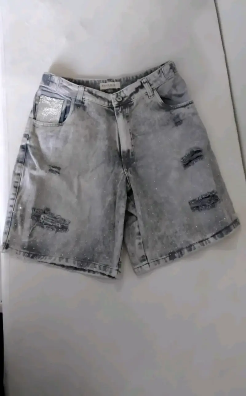 Shorts de mezclilla desgastados - 6