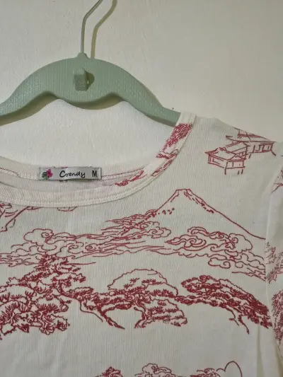 Polera estampada estilo oriental - miniatura 2