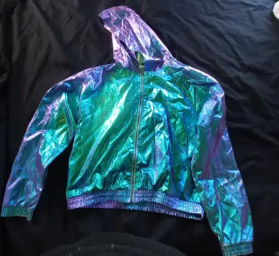 Chaqueta metálica con capucha - miniatura 1