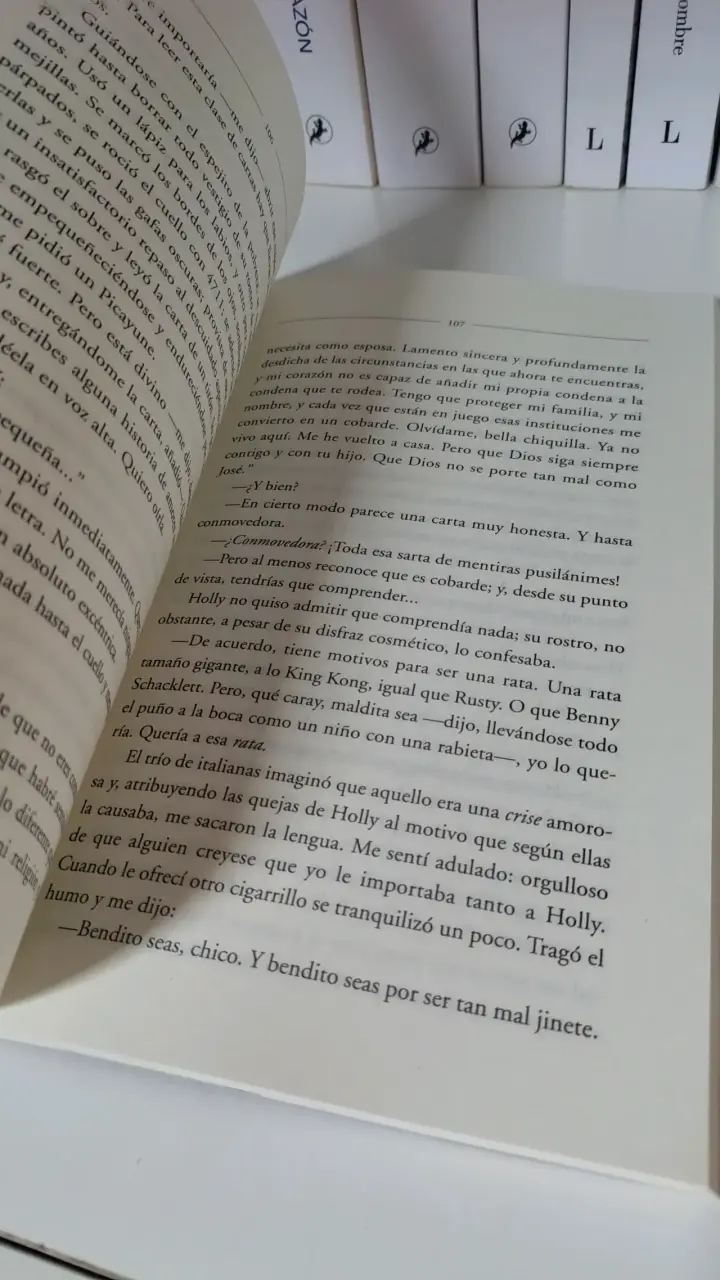 Libro Desayuno en Tiffany - 4