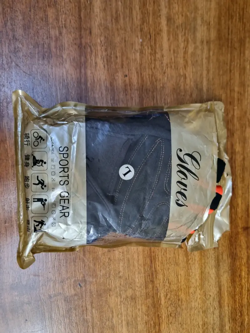 Guantes deportivos con muñequera - 2