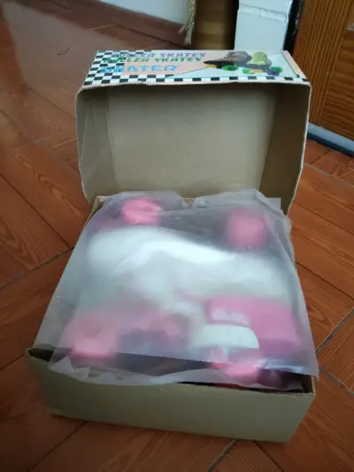 Patines retro Skater en caja - miniatura 2