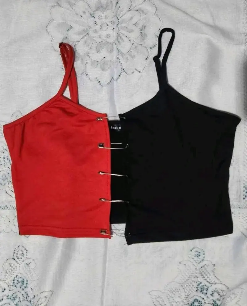 Crop Shein nuevo bicolor con alfileres decorativos - 1