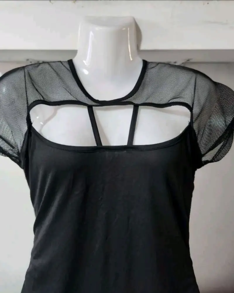 Polera nueva importada negra con malla - 2