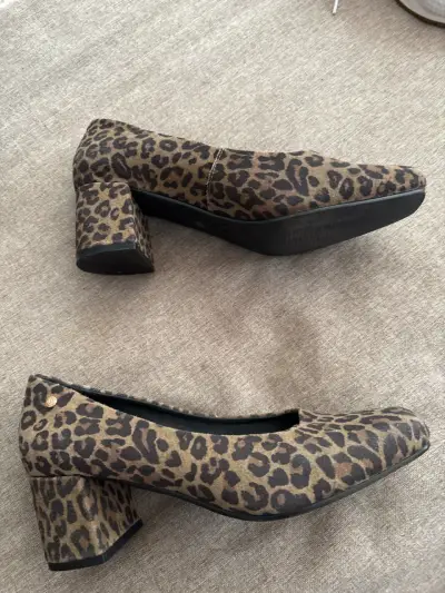 Zapatos planos de leopardo Pollini - miniatura 2