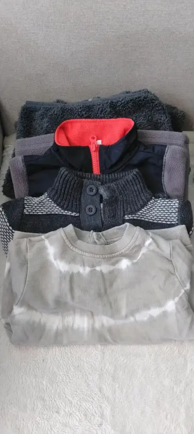 Ropa de niño variada lote completo - miniatura 2