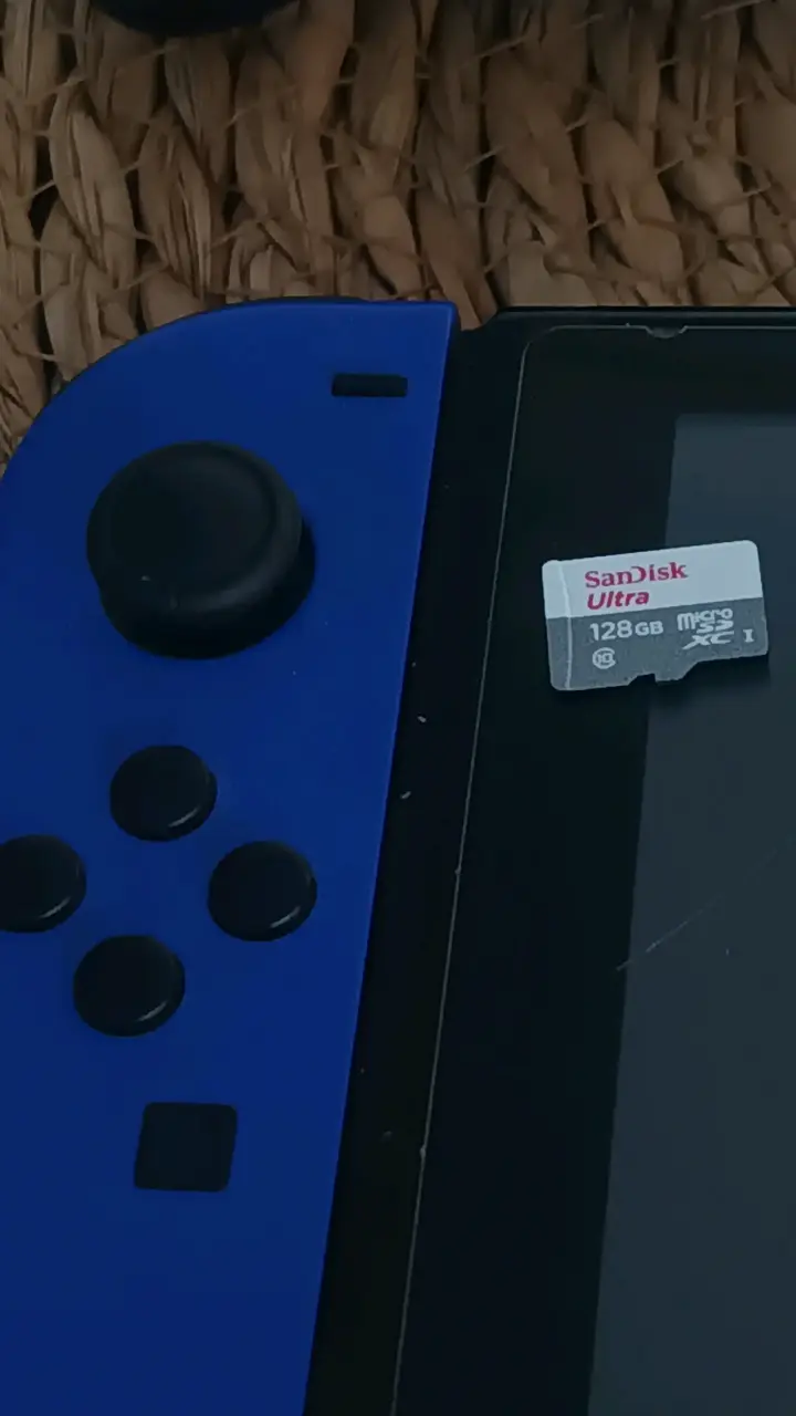 Permuto Nintendo Switch + Tarjeta De 128 GB - 4