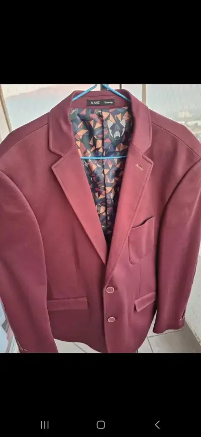 Blazer café oscuro elegante - miniatura 3