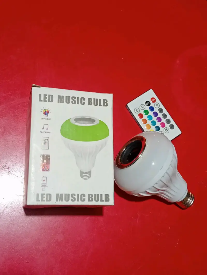 Ampolleta LED musical RGB - 1