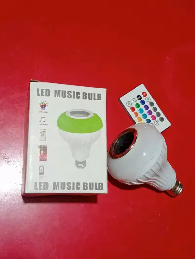 Ampolleta LED musical RGB - miniatura 1