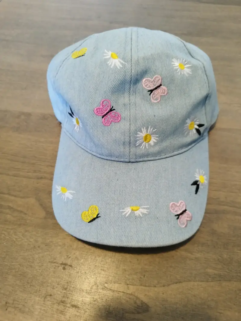Gorro denim bordado mariposas