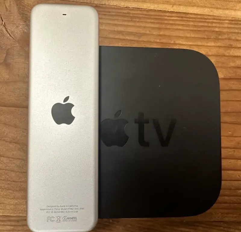 Apple TV con control remoto - 2