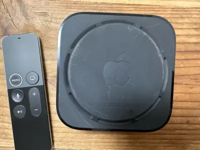Apple TV con control remoto - miniatura 3