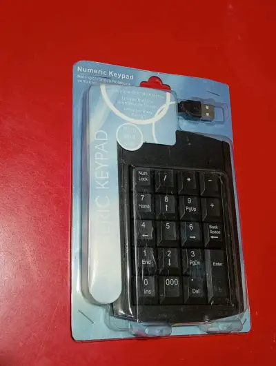 Teclado numérico USB nuevo - miniatura 1