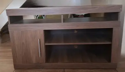 Mueble de TV madera oscuro - miniatura 1