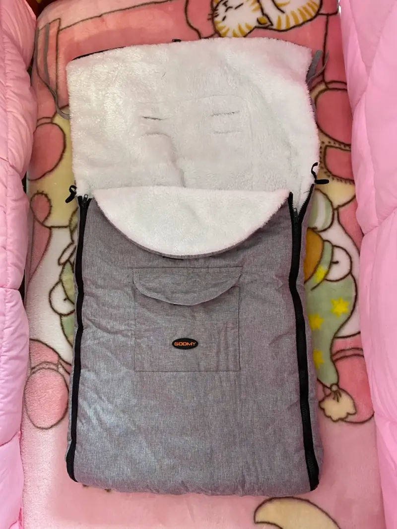 Saco para coche de Bebe - 1