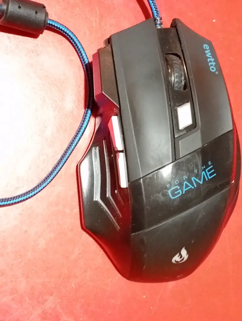 Mouse gamer USB con cable - 3
