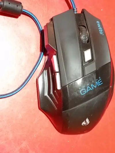 Mouse gamer USB con cable - miniatura 3