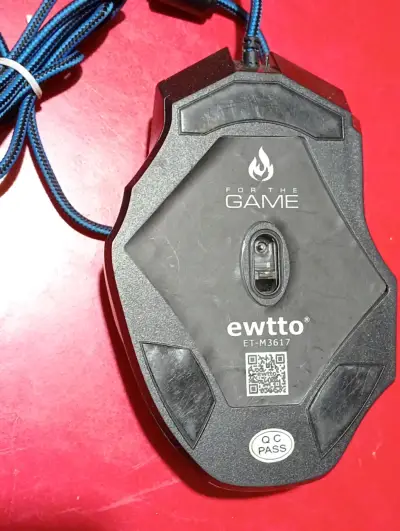Mouse gamer USB con cable - miniatura 4