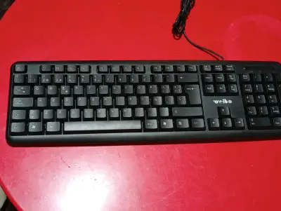 Teclado USB negro básico - miniatura 3