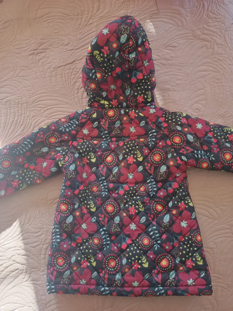 Chaqueta infantil estampada con capucha - 2