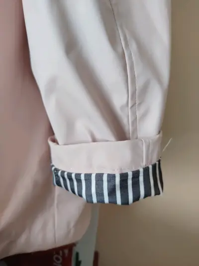 Chaqueta rosa con capucha - miniatura 4