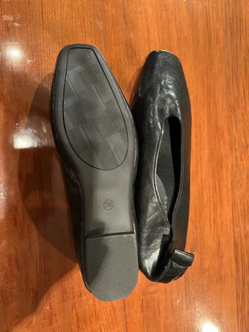 Zapatos negros 100% cuero. Nuevos. (24,5cms) - 4