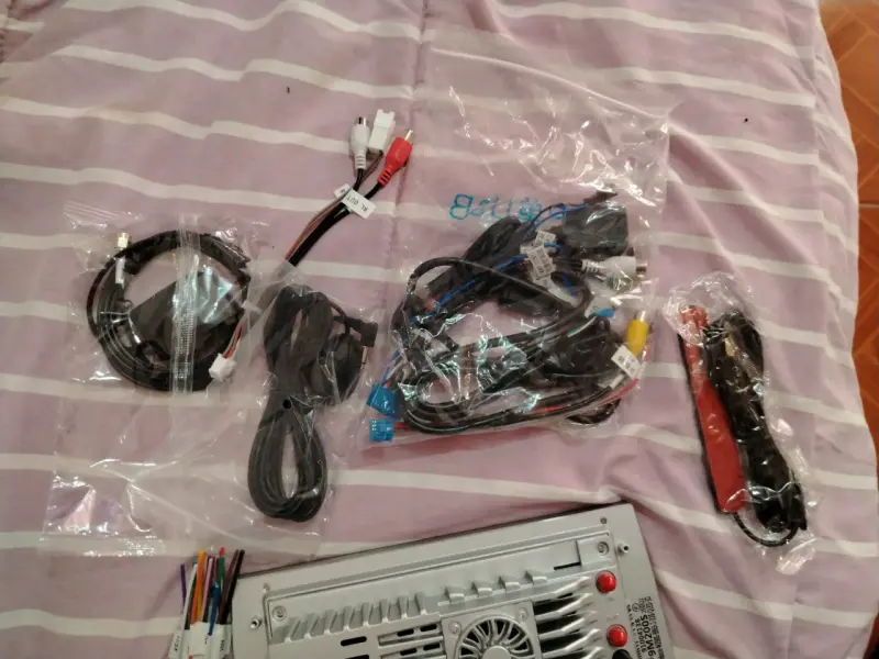 Pantalla táctil multimedia para auto - 4