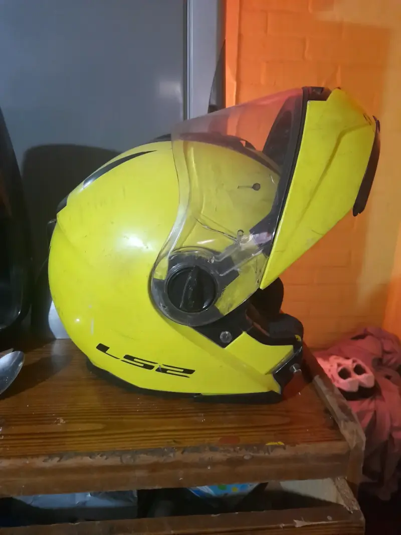Casco de moto amarillo LS2 - 3