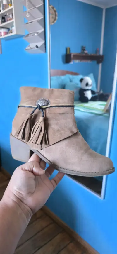 Botines camel con flecos - miniatura 1
