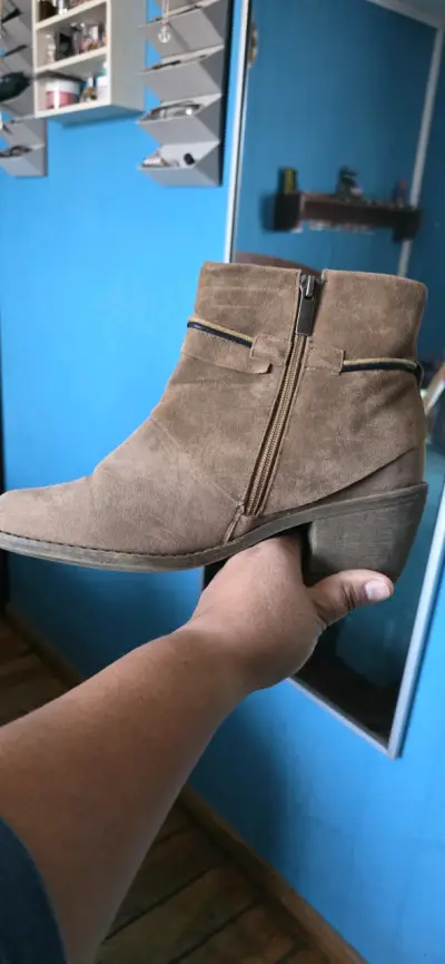 Botines camel con flecos - miniatura 2