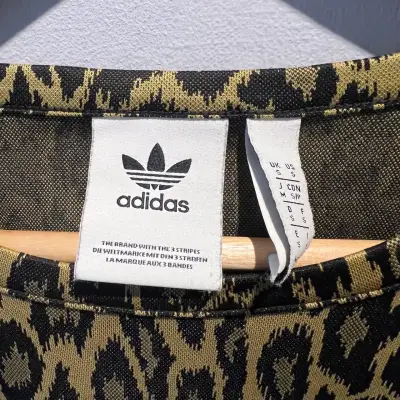 Polera Adidas Original Animal Print Hombre Talla S - miniatura 3