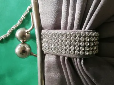 Cartera de fiesta elegante plateada - miniatura 5