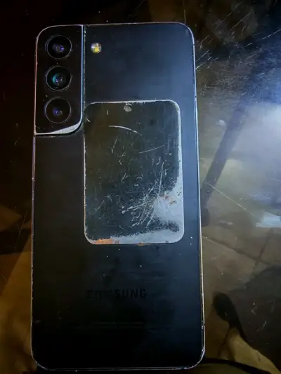 Teléfono Samsung s22 128 Gb usado - miniatura 1