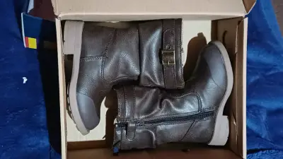 Botas Colloky Etapas Niña Talla 21 Café – Excelent - miniatura 2