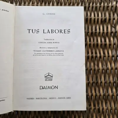 Libro antiguo de manualidades "Tus Labores" - miniatura 6