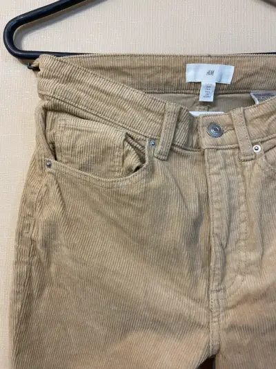 ✨ Pantalón cotelé H&M mujer beige talla 36 - miniatura 4