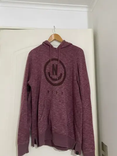 Polerón burdeos marca NEFF - miniatura 1